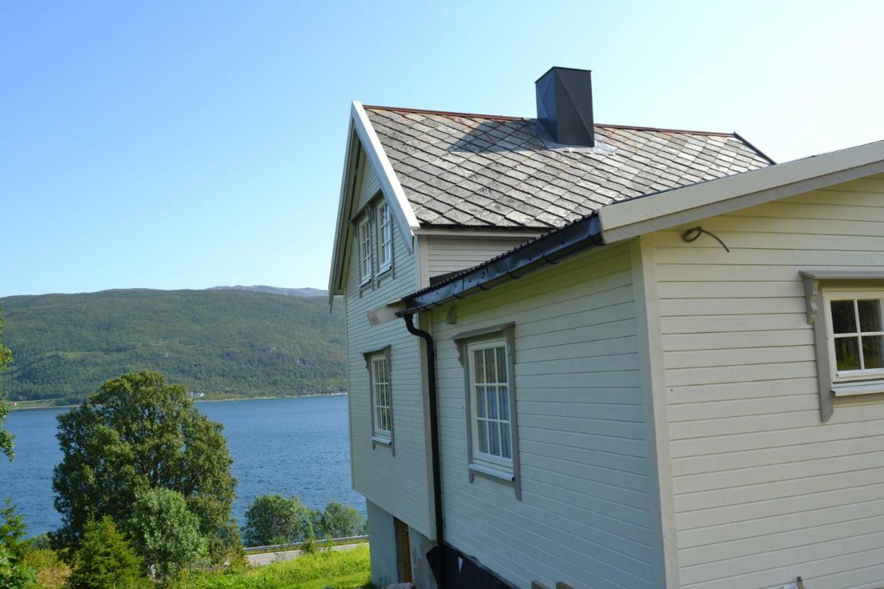 Kvaloya Lodge Futrikelv Екстериор снимка